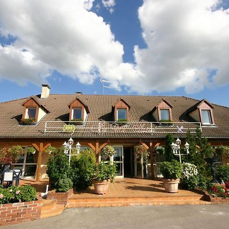 Hotel Le Val Moret Magnant Extérieur photo